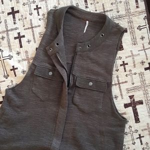 Sleeveless Jacket